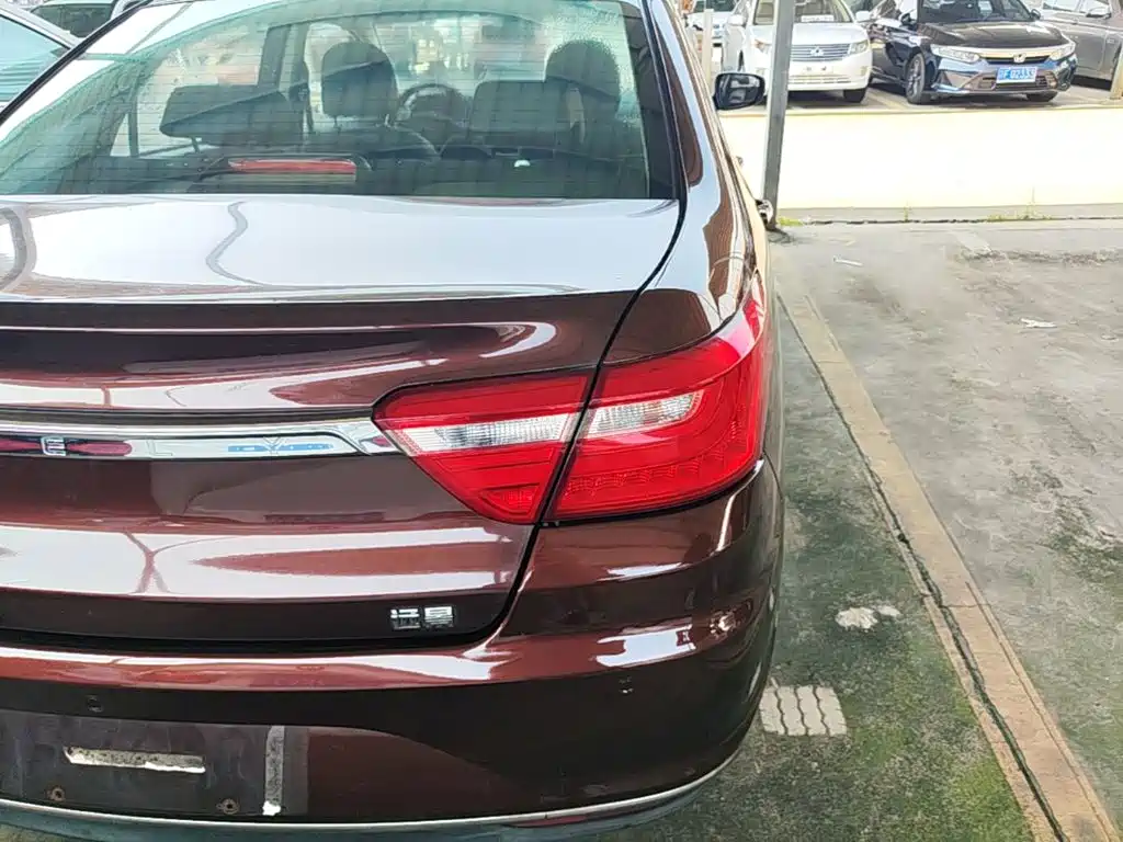 Geely Vision — миниатюра 8