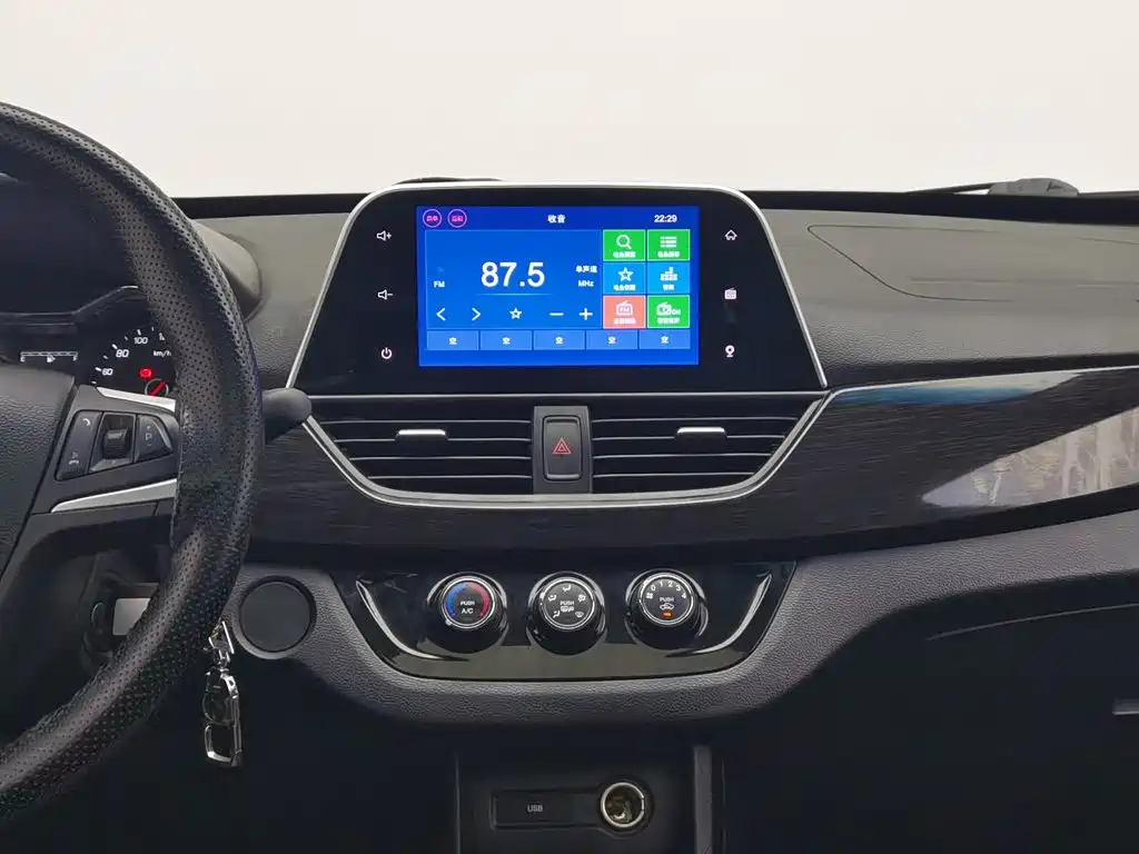 Baojun 310 — миниатюра 12