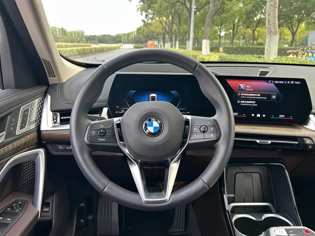 BMW X1 — миниатюра 9