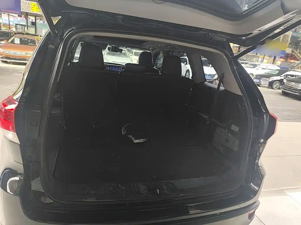 Toyota Highlander — миниатюра 19
