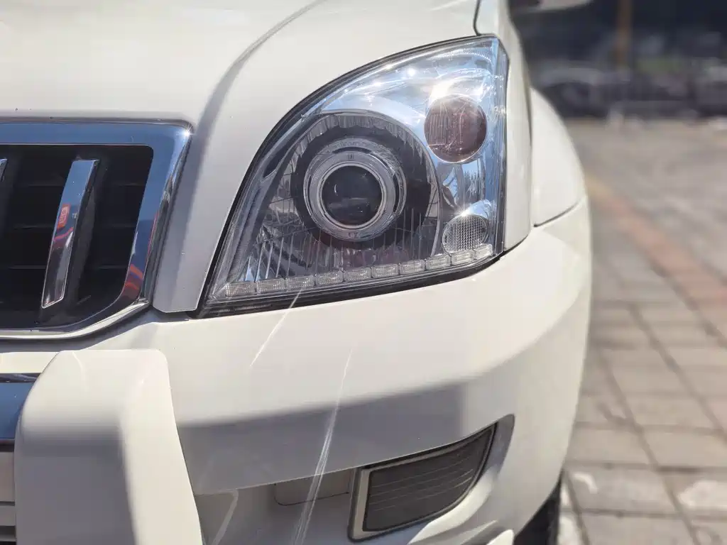 Toyota Prado — миниатюра 4