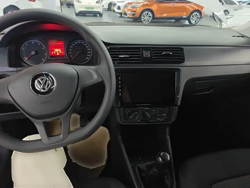 Volkswagen Santana — миниатюра 10