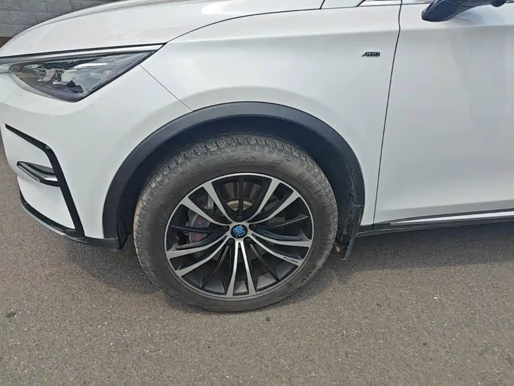 BYD Tang New Energy — миниатюра 23