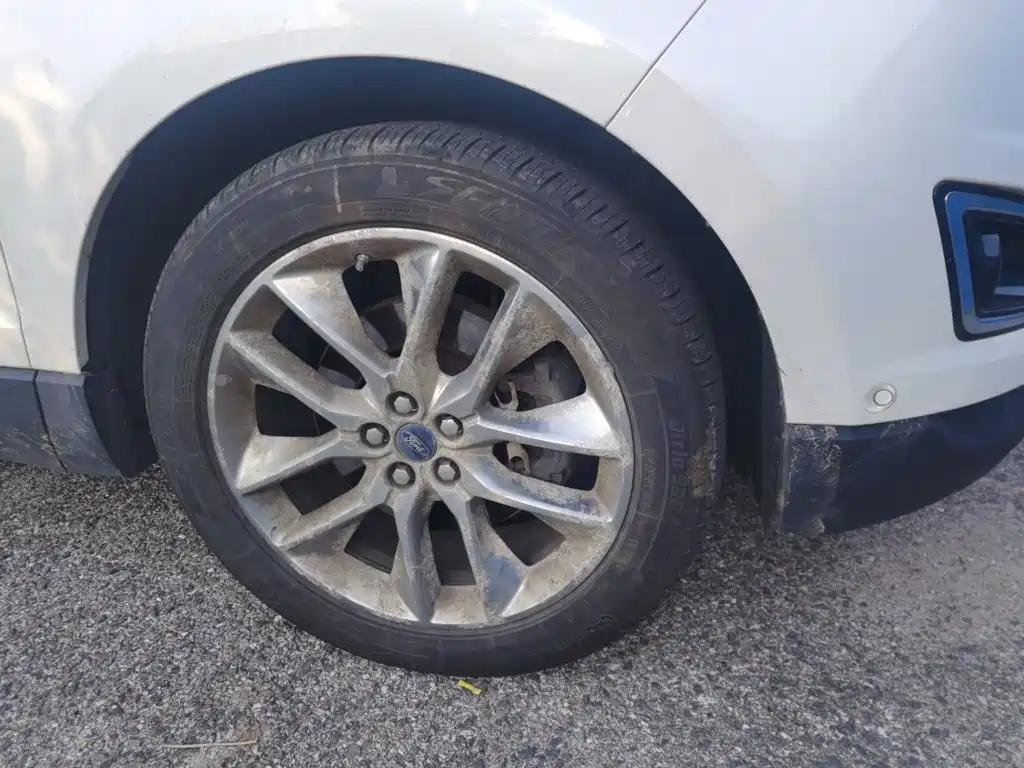 Ford Edge — миниатюра 24