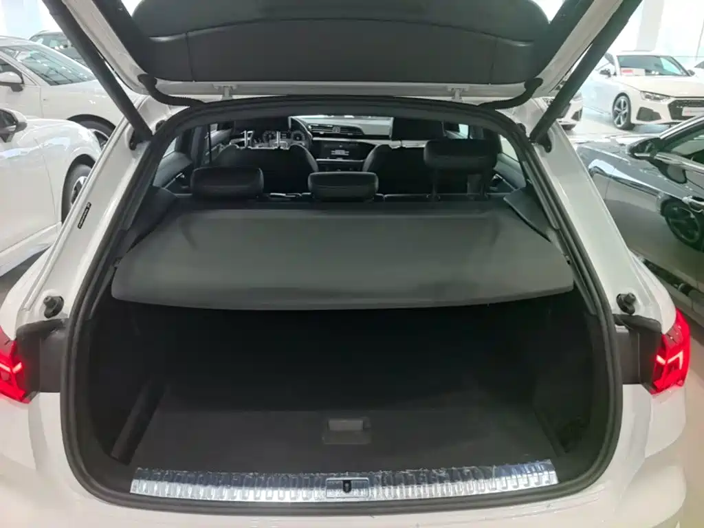 Audi Q3 — миниатюра 19