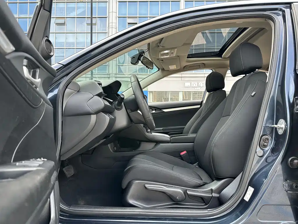 Honda Civic — миниатюра 15
