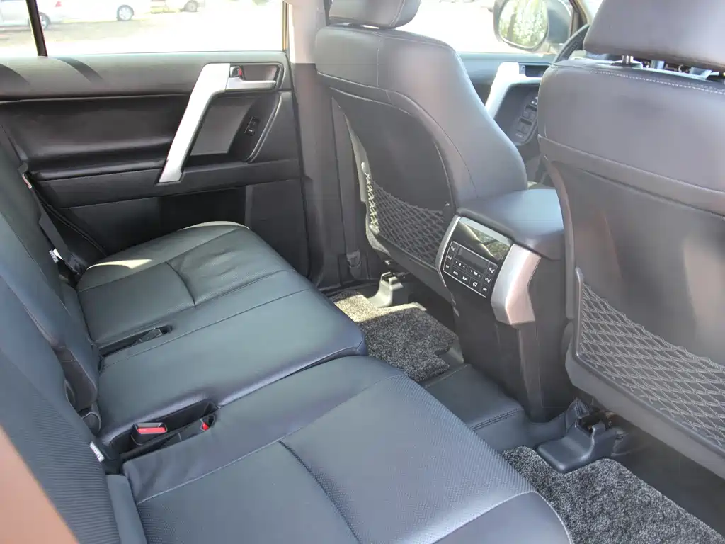 Toyota Prado — миниатюра 18