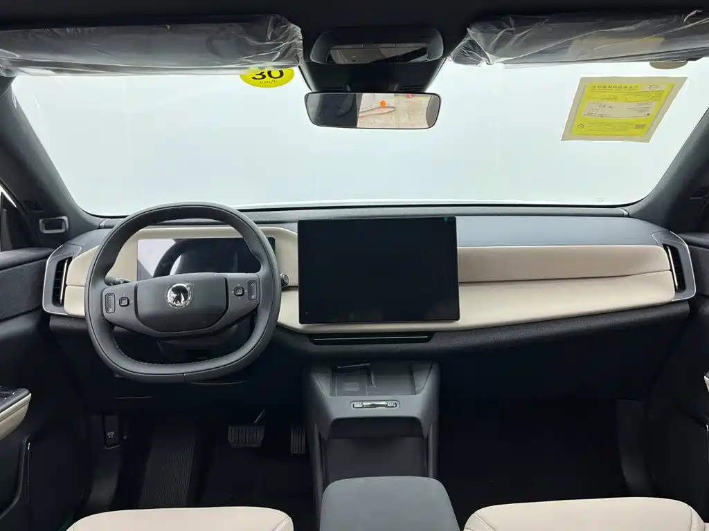 Volvo XC70 PHEV — миниатюра 12