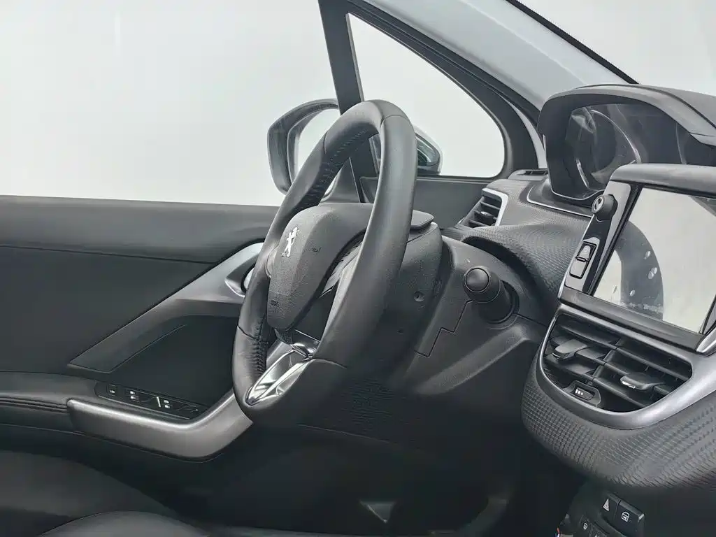 Peugeot 2008 — миниатюра 22