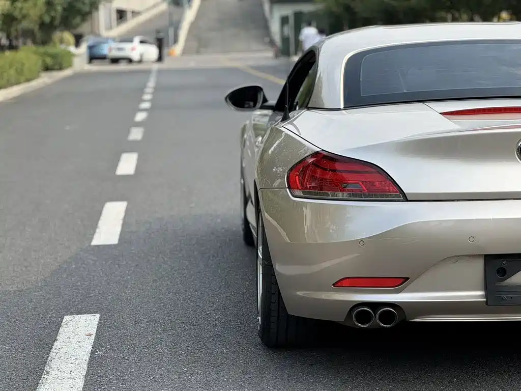 BMW Z4 — миниатюра 8