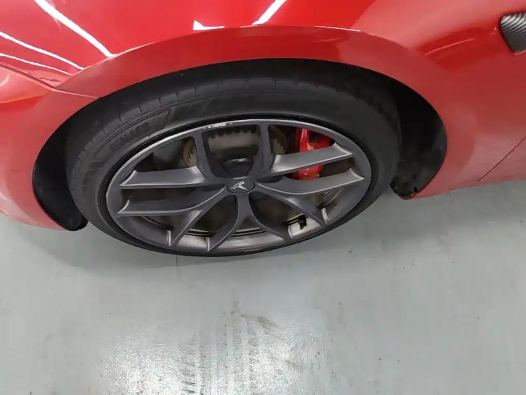 Tesla Model 3 — миниатюра 23