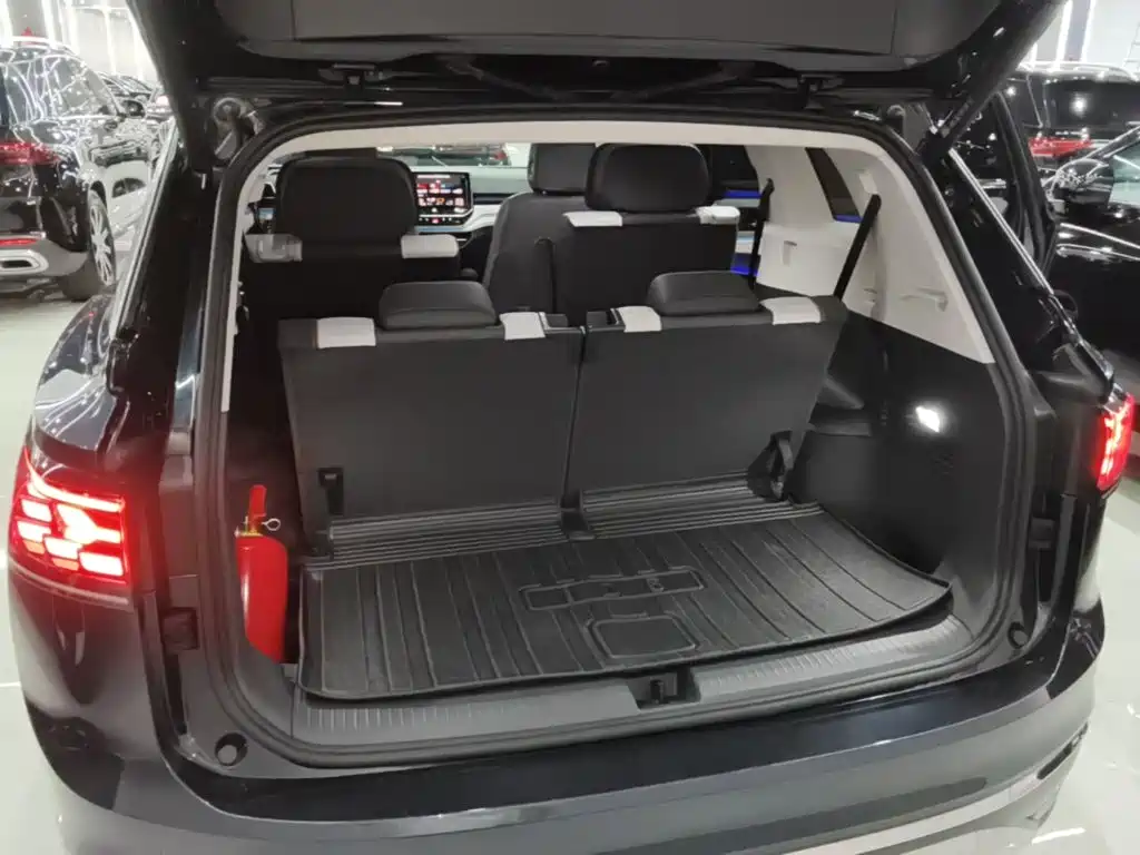 Volkswagen ID.6 Crozz — миниатюра 19