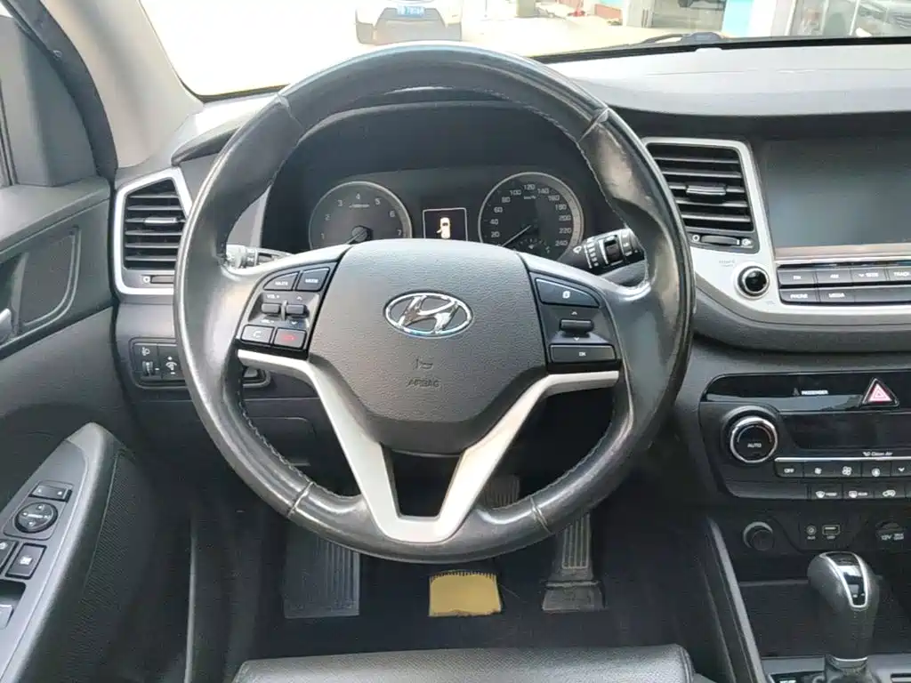Hyundai Tucson — миниатюра 11