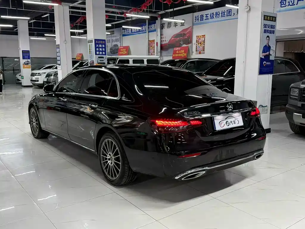 Mercedes-Benz E-Class — миниатюра 4