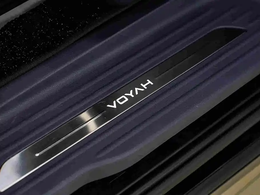 VOYAH Dreamer — миниатюра 6