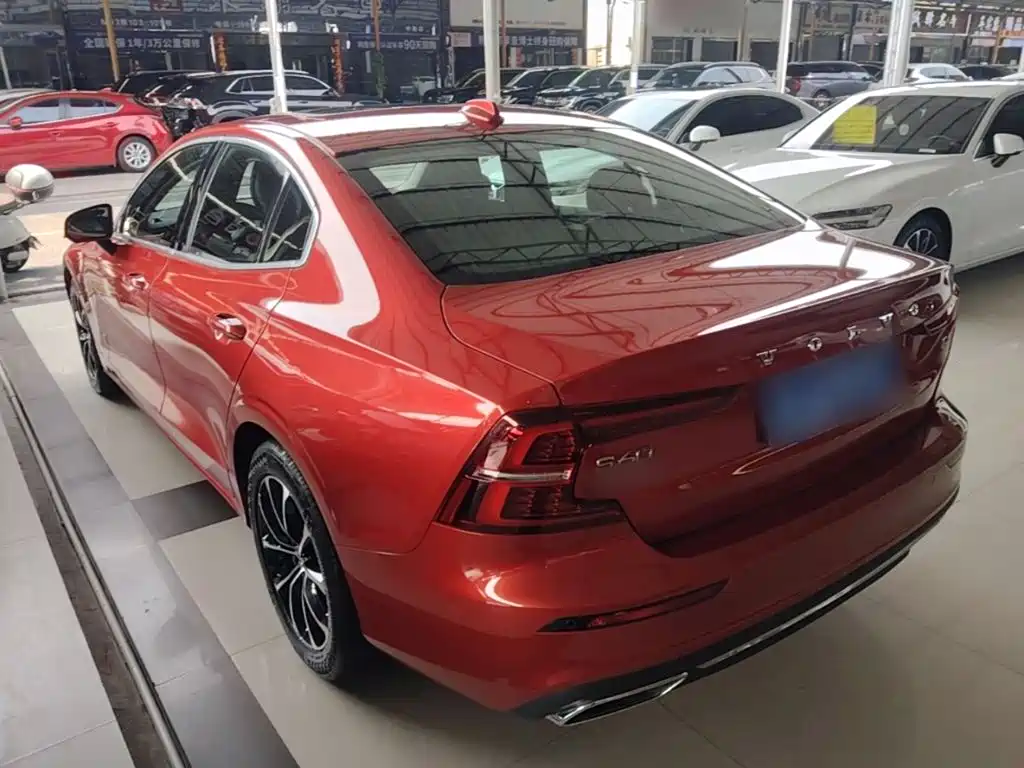 Volvo S60 — миниатюра 5