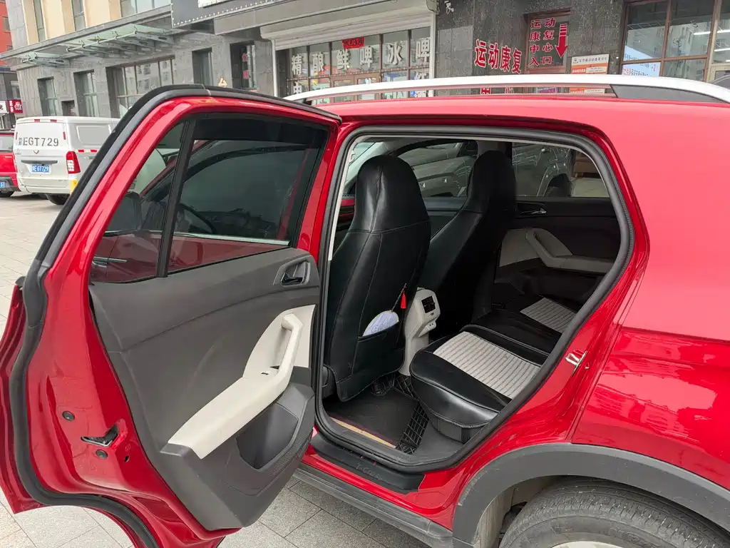 Volkswagen T-Cross — миниатюра 6