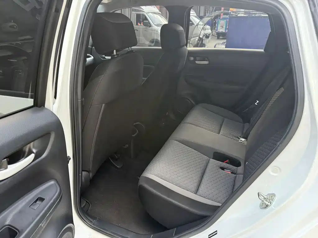 Honda Fit — миниатюра 7