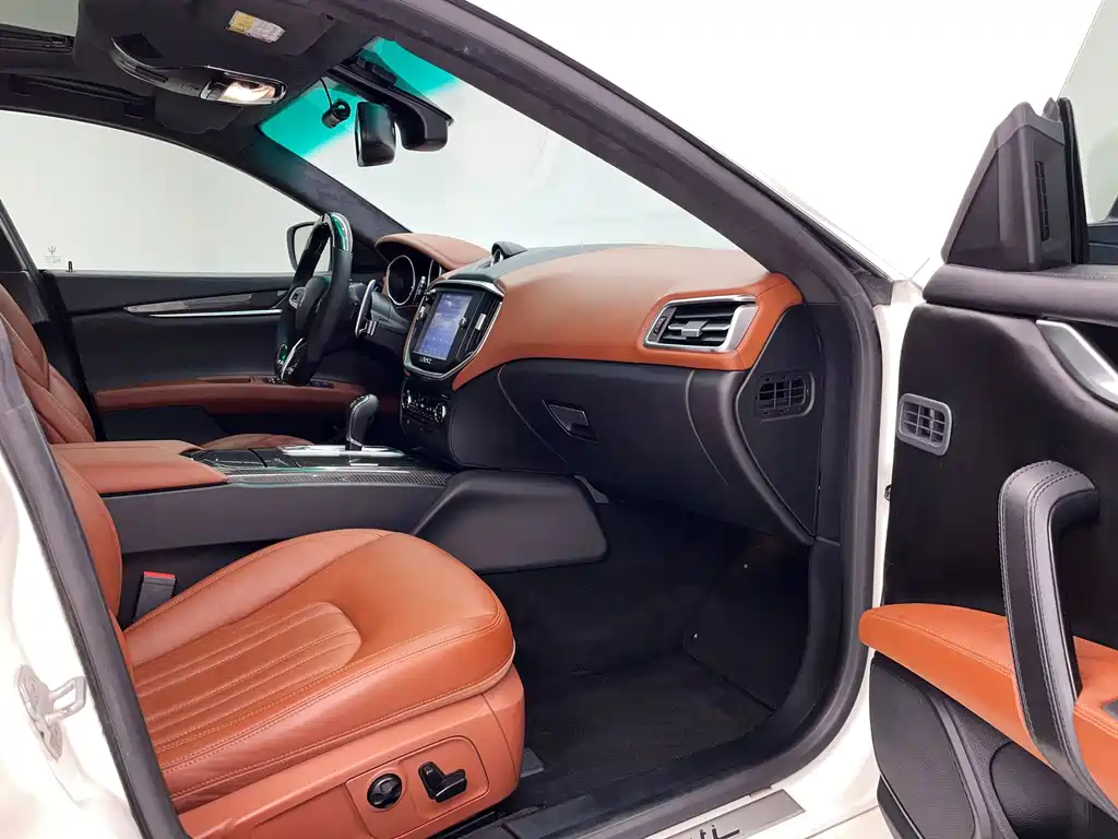 Maserati Ghibli — миниатюра 19