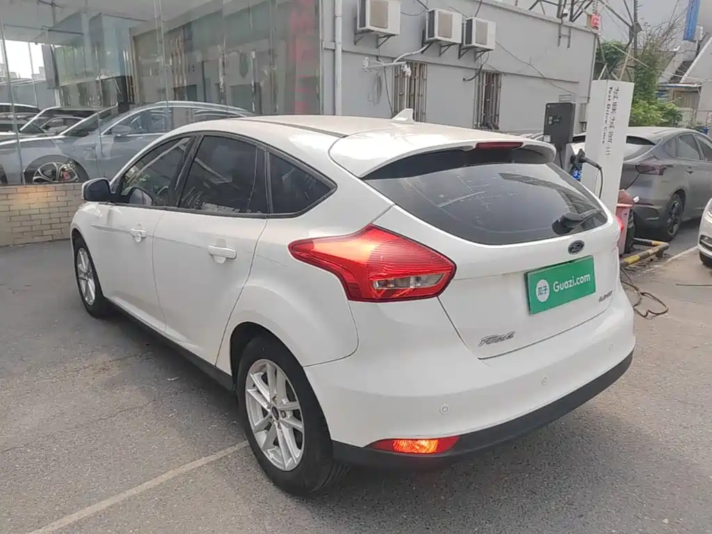 Ford Focus — миниатюра 5