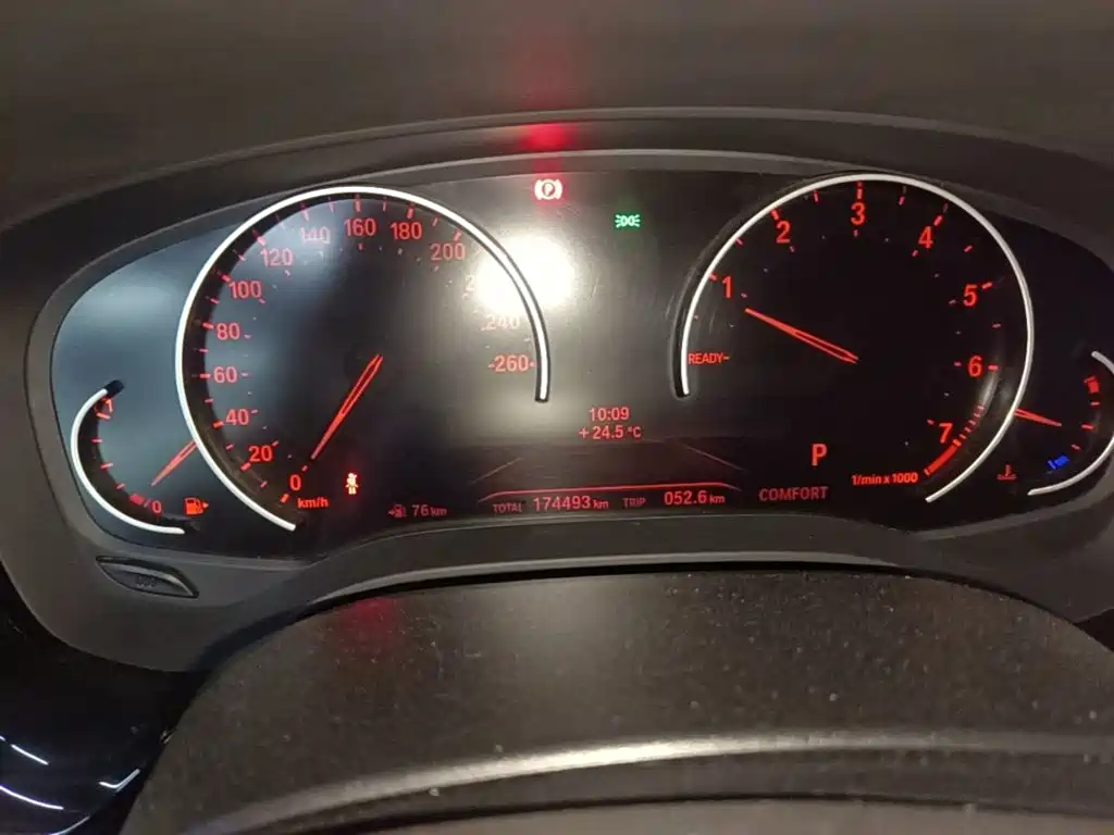BMW 5 Series — миниатюра 12