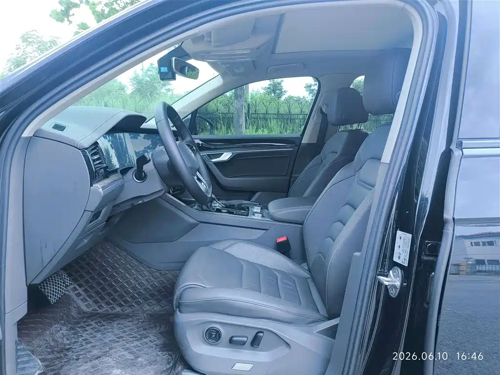 Volkswagen Touareg 2022 3.0TSI Sport