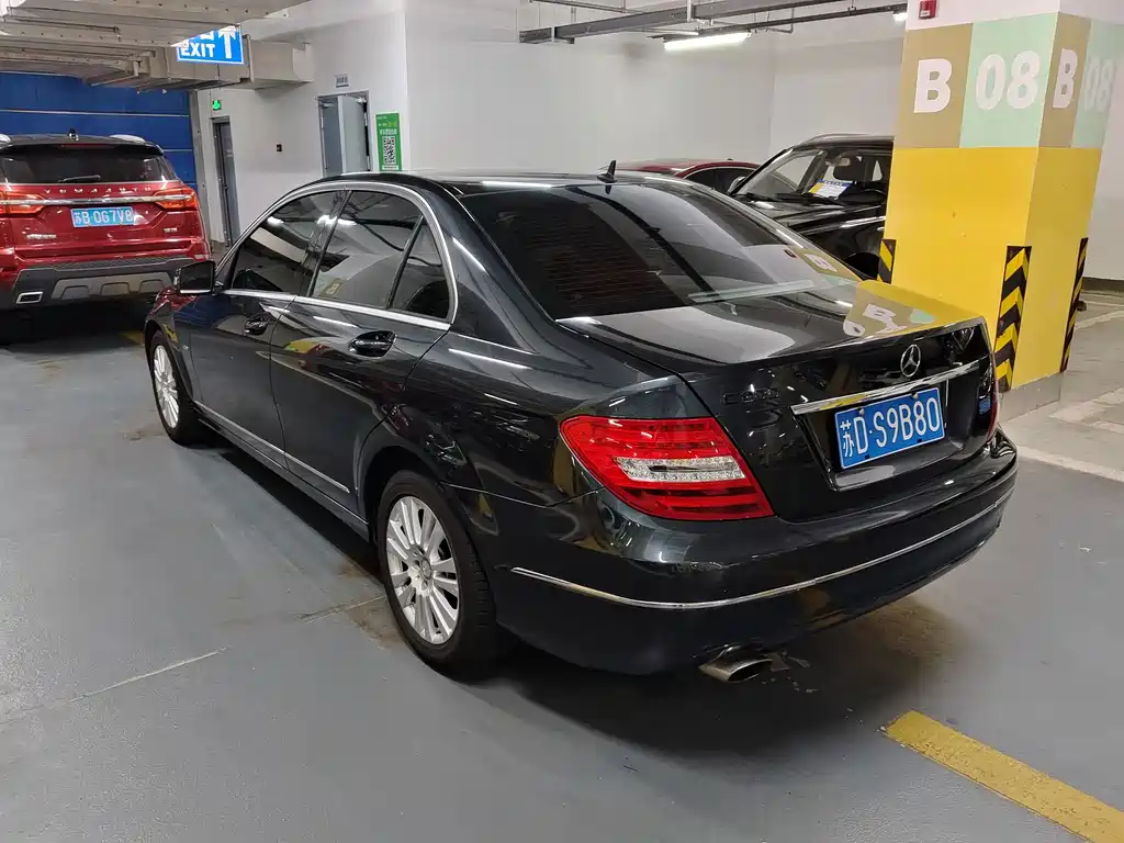Mercedes-Benz C-Class — миниатюра 4