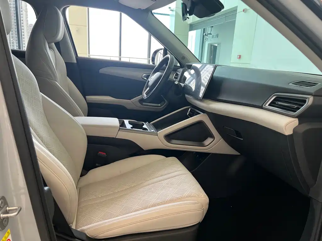 BYD Yuan UP — миниатюра 8