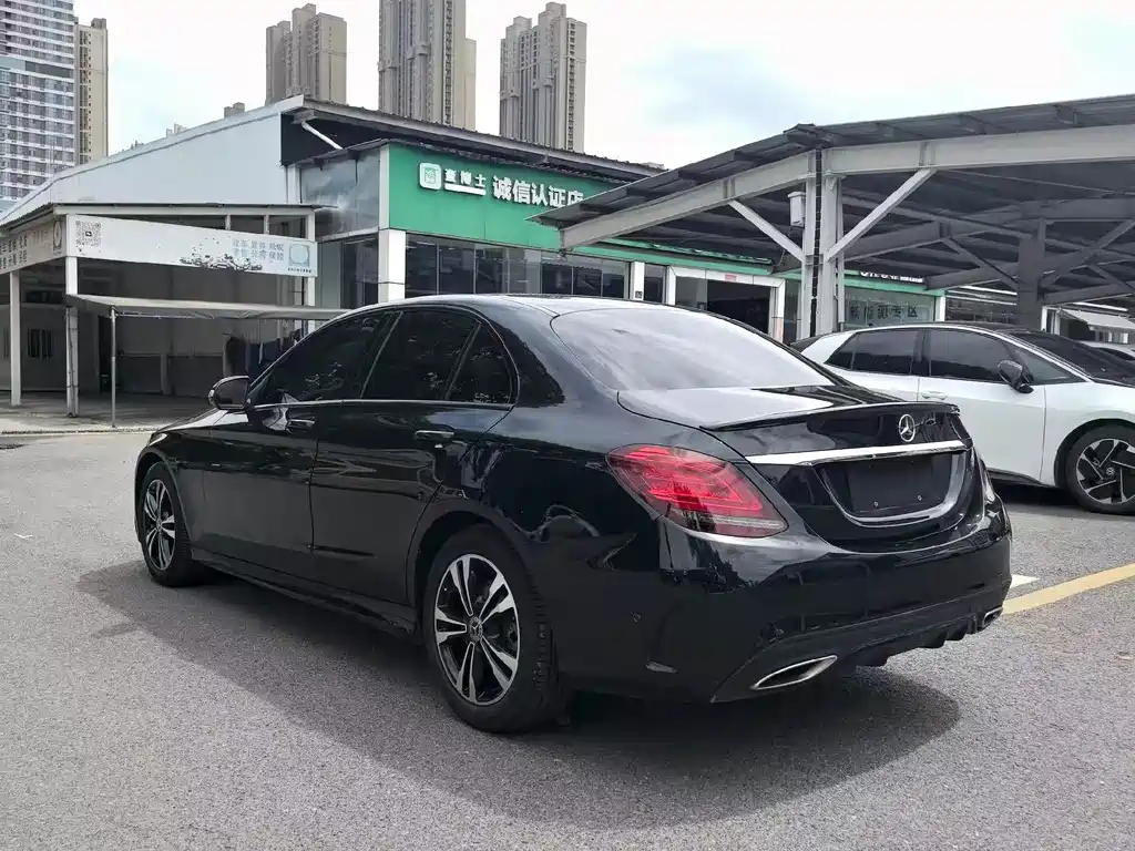 Mercedes-Benz C-Class — миниатюра 4