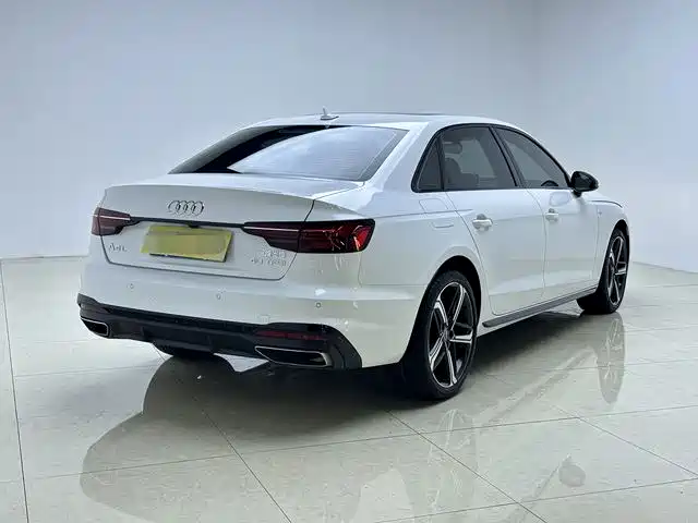 Audi A4L 2024 40 TFSI Luxury