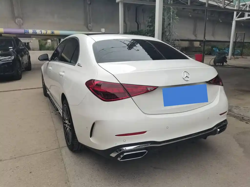 Mercedes-Benz C-Class — миниатюра 14