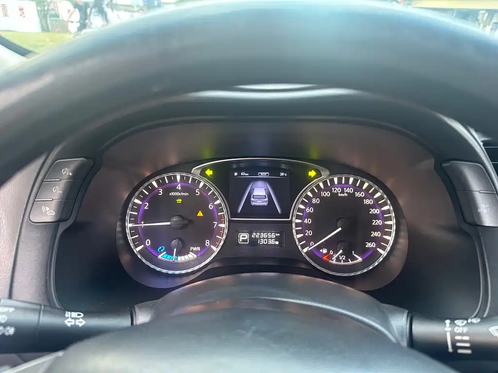 Infiniti QX60 (Import) — миниатюра 4