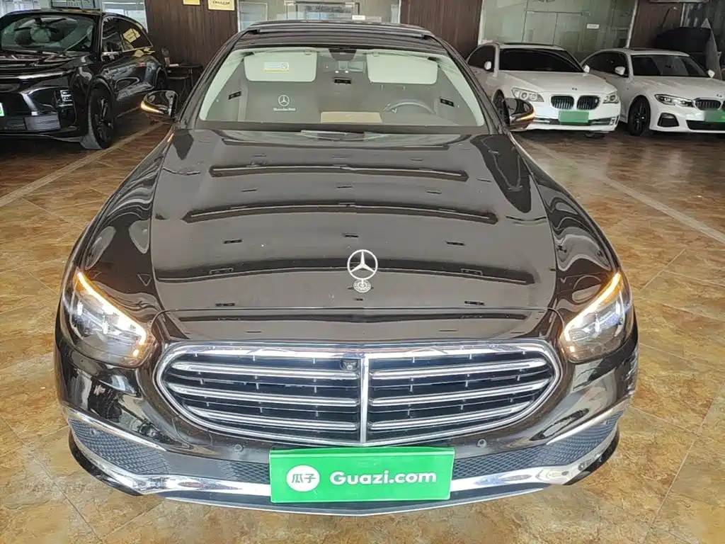 Mercedes-Benz E-Class — миниатюра 3