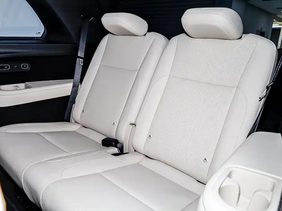 Li Auto Li L8 — миниатюра 10
