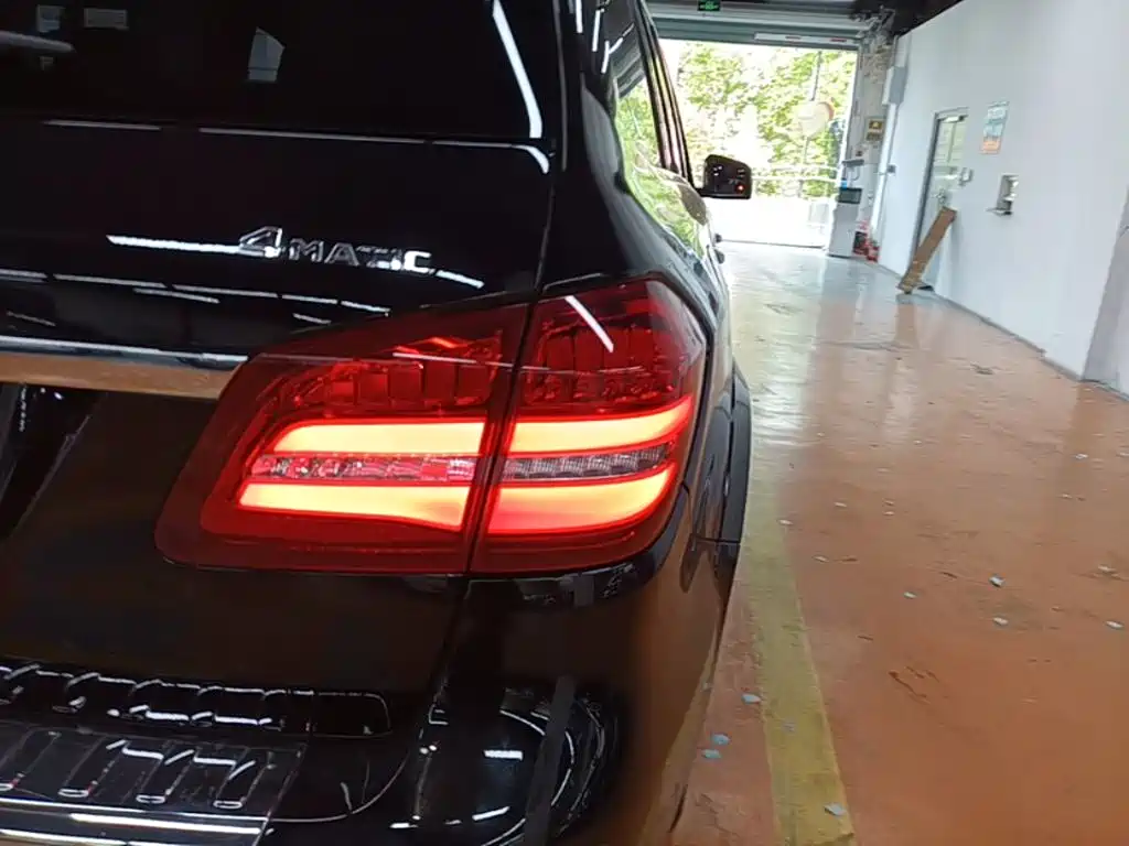 Mercedes-Benz GLS — миниатюра 8