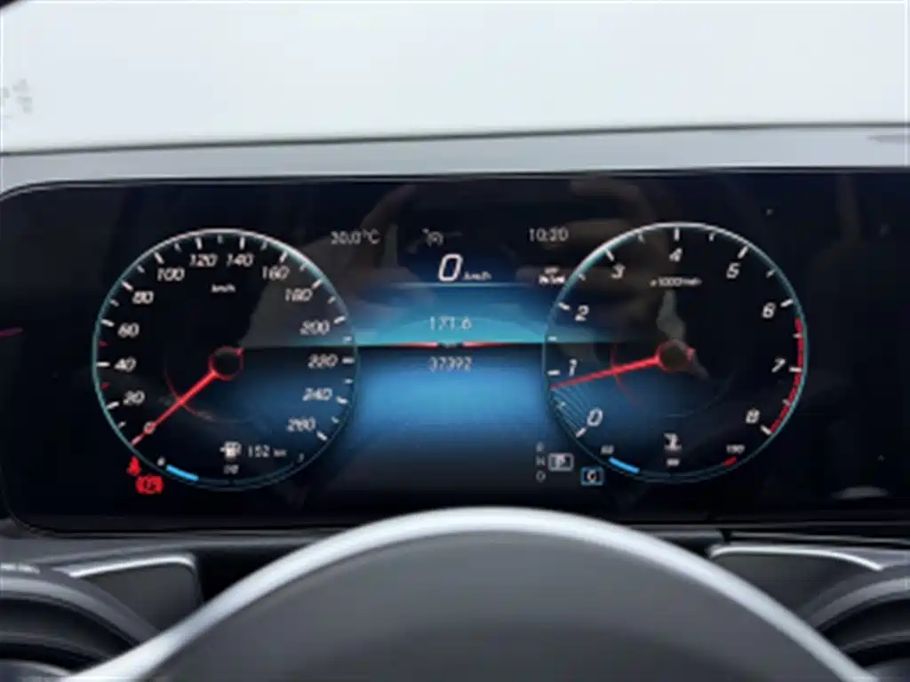 Mercedes-Benz GLB — миниатюра 5