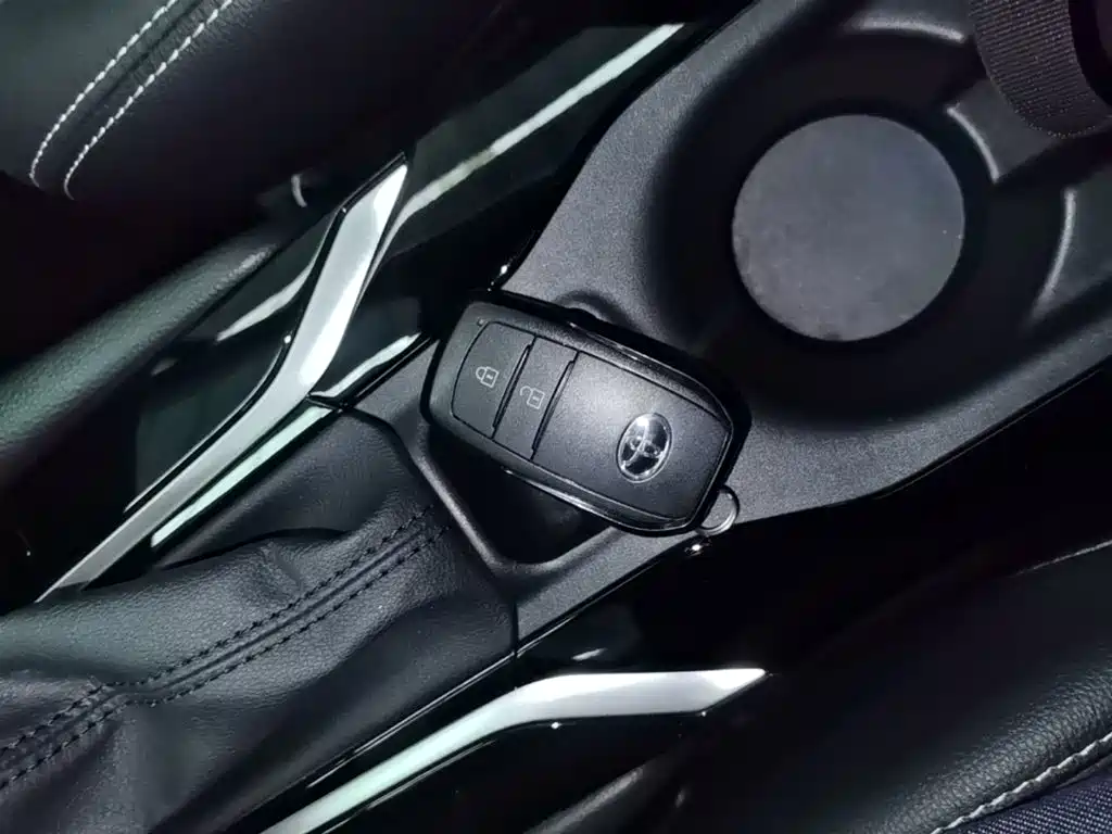 Toyota Frontlander — миниатюра 9
