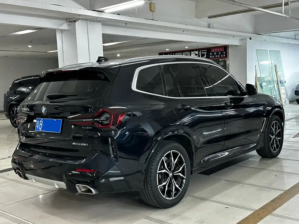 BMW X3 — миниатюра 15