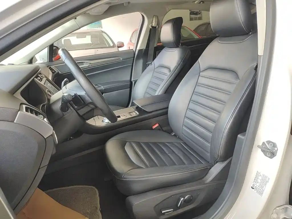 Ford Mondeo — миниатюра 15