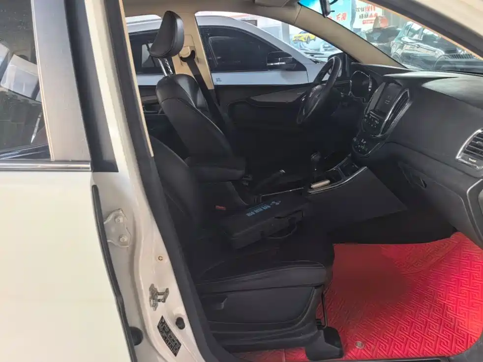 Baojun 560 — миниатюра 25