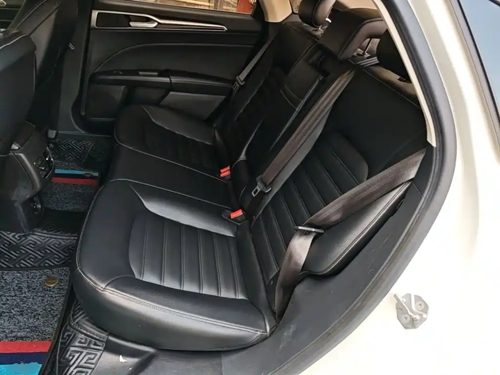 Ford Mondeo — миниатюра 17