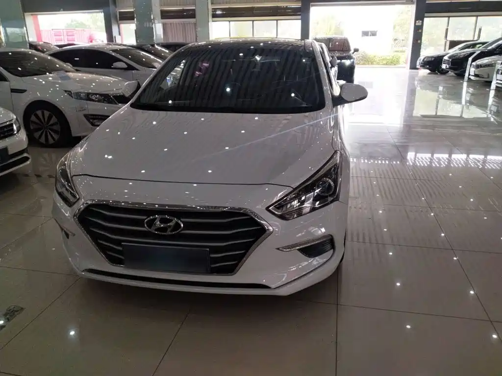 Hyundai Mistra — миниатюра 7