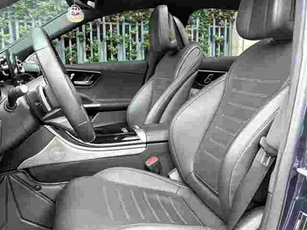 Mercedes-Benz C-Class — миниатюра 6