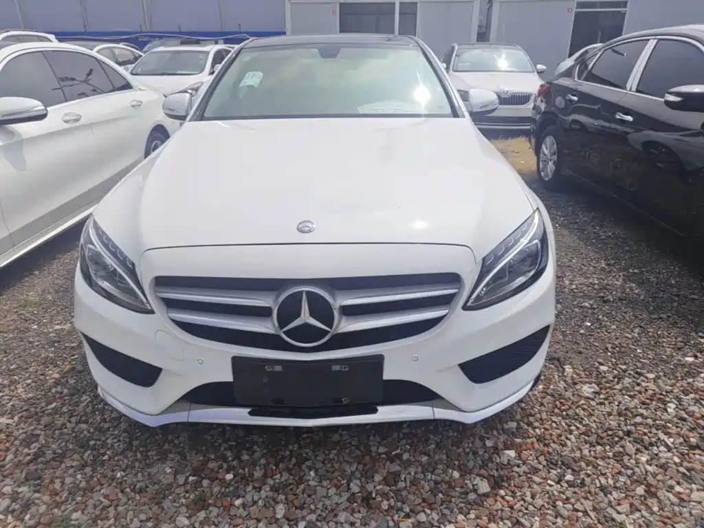 Mercedes-Benz C-Class — миниатюра 3