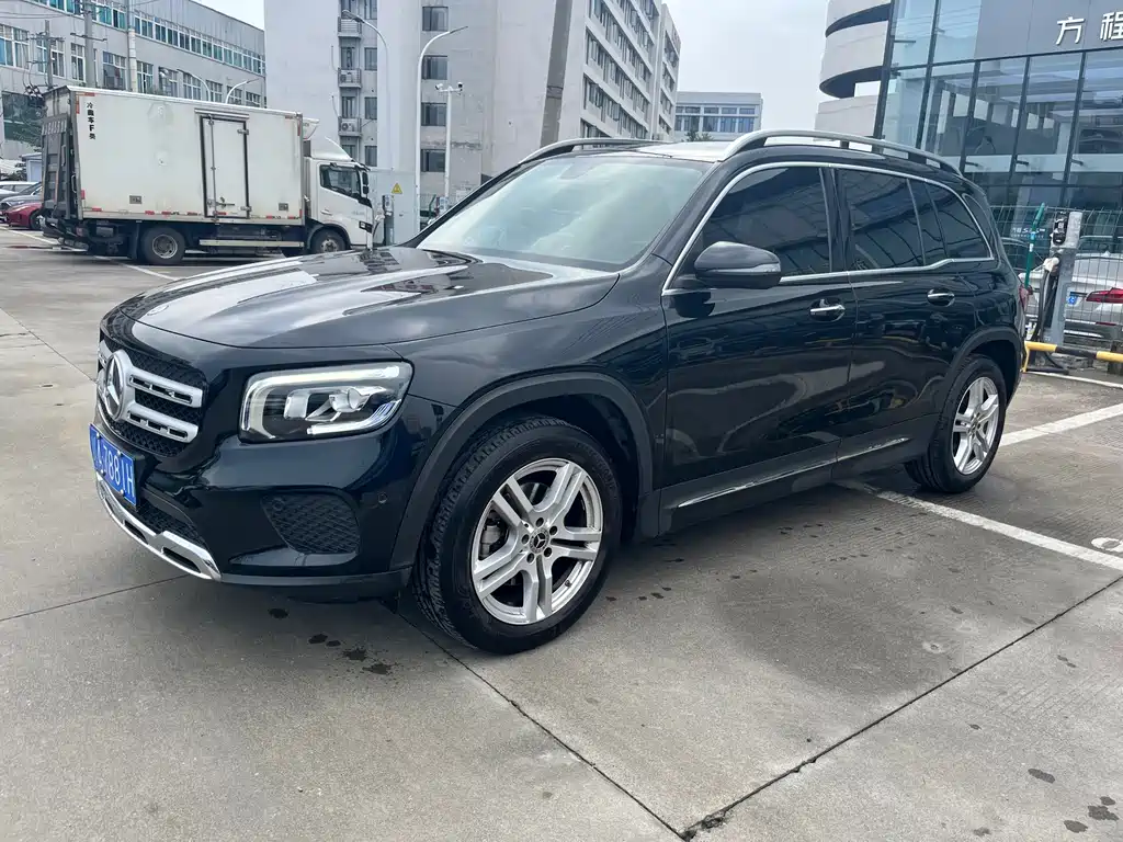Mercedes-Benz GLB