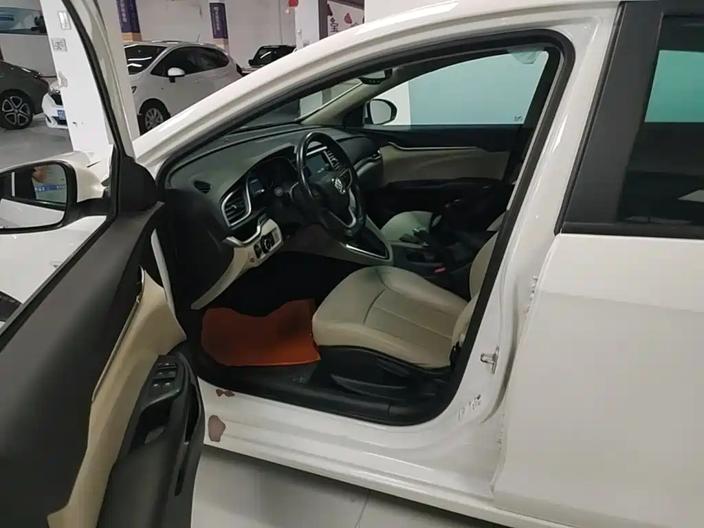 Buick Excelle — миниатюра 16