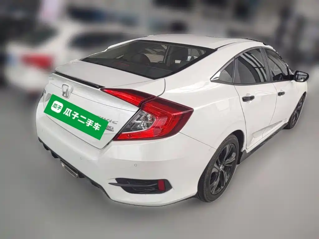 Honda Civic — миниатюра 10