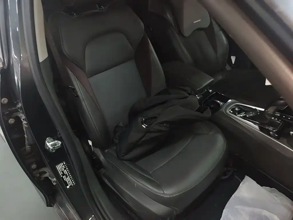Chevrolet Malibu — миниатюра 25