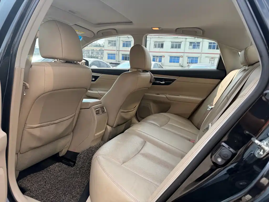Nissan Teana — миниатюра 8