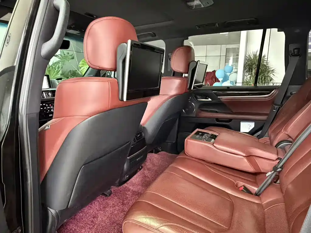 Lexus LX — миниатюра 14